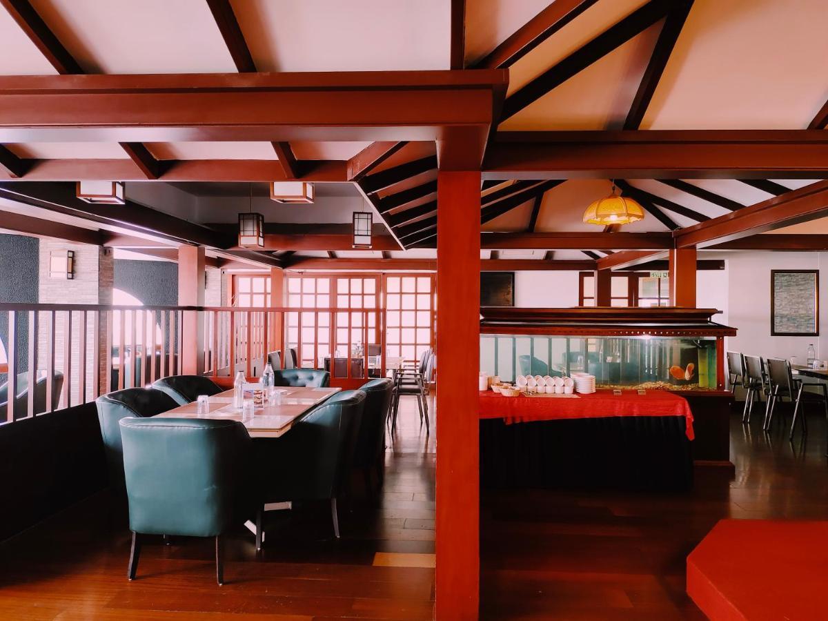 Presidency Kochi City Centre Екстериор снимка