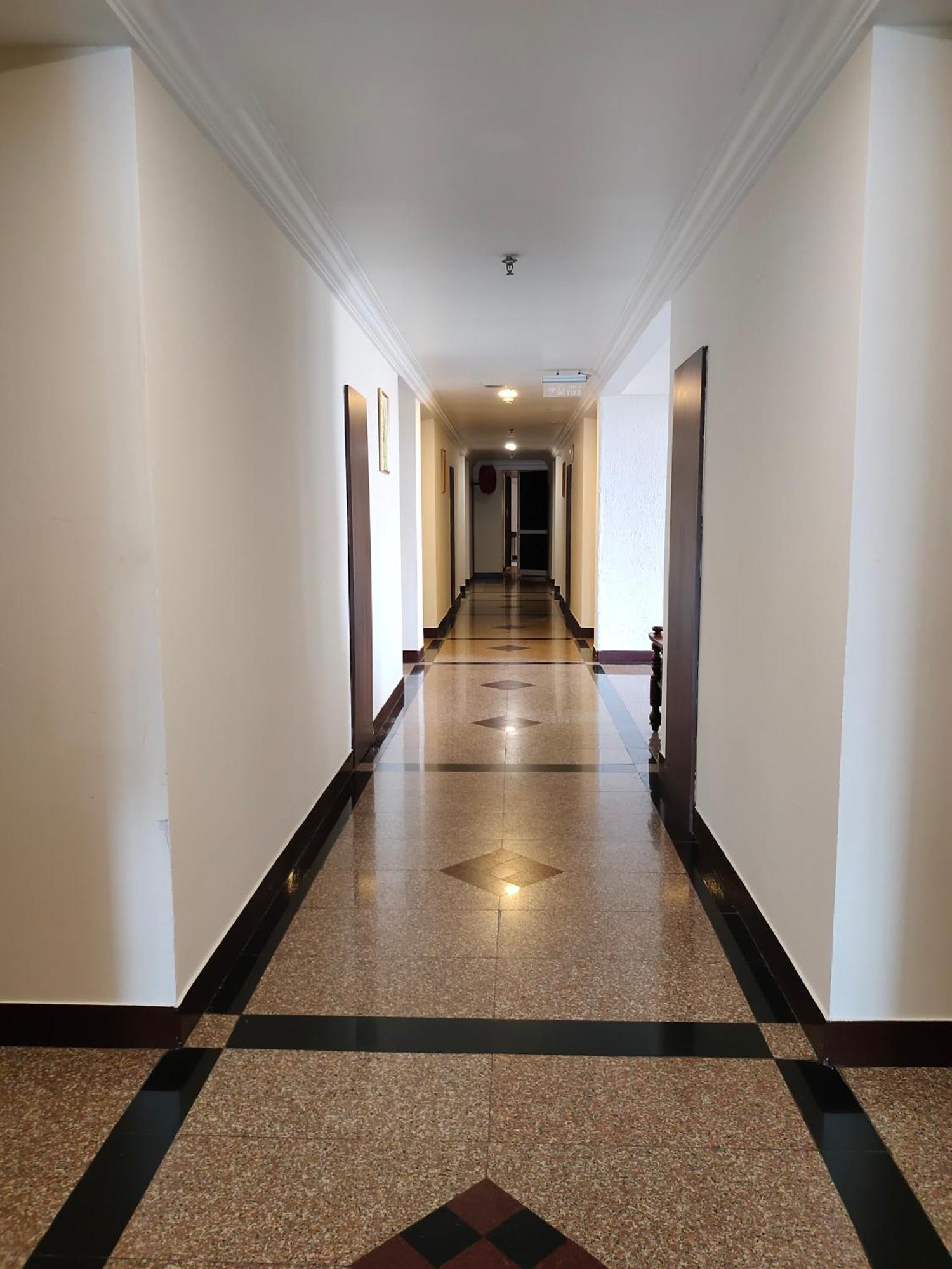 Presidency Kochi City Centre Екстериор снимка